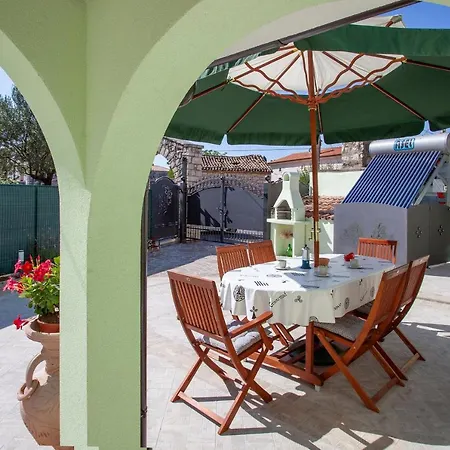 Old House Pokrajac וילה רובינייסקו סלו